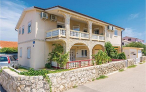 One-Bedroom Apartment in Vir